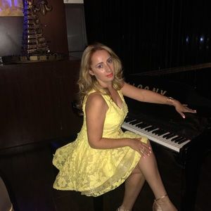 Meet your Posher, Zumrut